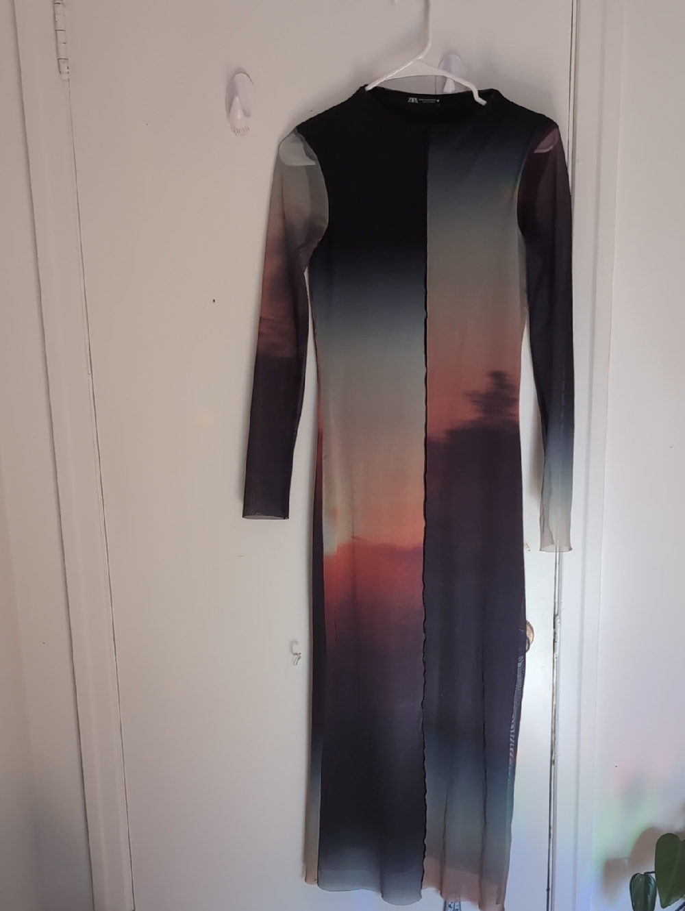 Zara Black Gradient Long-Sleeve Maxi Dress